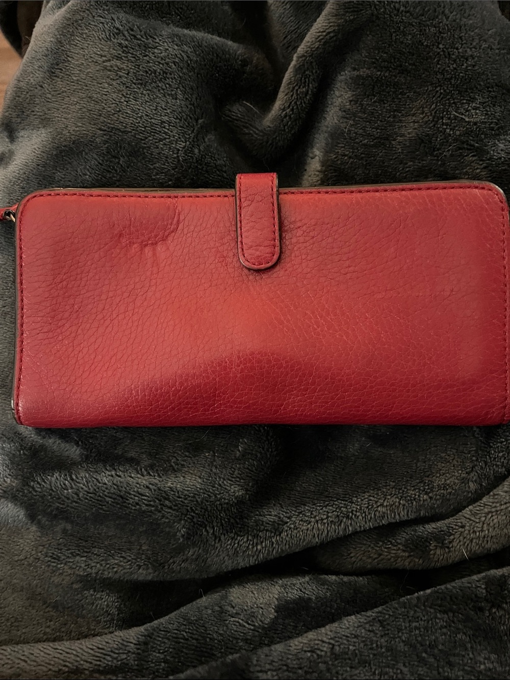 COACH Red Pebbled Leather Zip-Around Wallet with Gold Logo - Picture 3 of 3